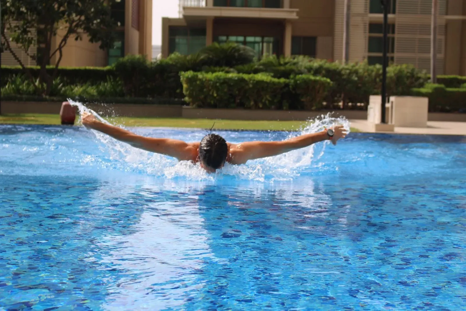 Swimming 2 IMG 3c630b736a7bfc2836617fb29874eebf V 1400h